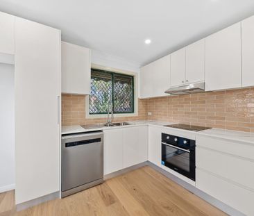 Rare offering in a central location – walk to station and shops - Photo 5