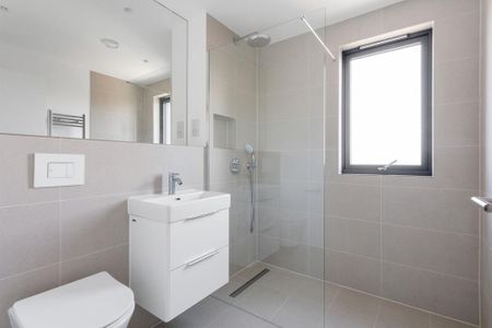 1 bedroom ground floor flat to rent - Photo 5