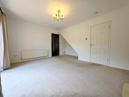 3 bedroom detached house to rent - Photo 2