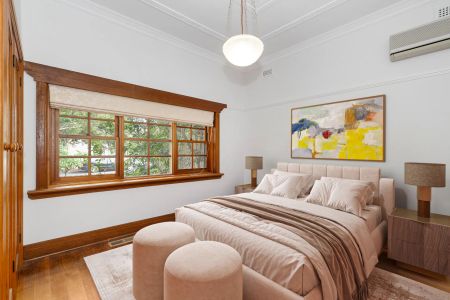 Renovated Period Elegance & Prestige Zone Position - Photo 3