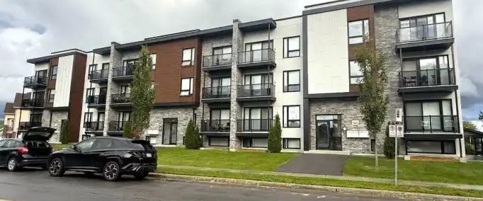 323 Boul. d'Europe | 323 Boul. d'Europe, Gatineau - Photo 1