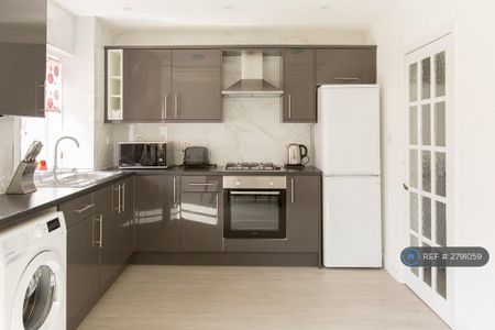 2 bedroom terraced house to rent - Photo 5