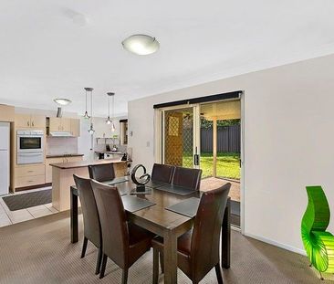 Ideal Family Home in a Convenient Berkeley Vale Location - Photo 1