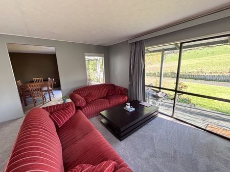 Wairongoa Road Oasis - Photo 2