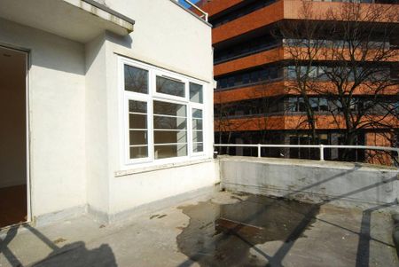 2 bedroom flat to rent - Photo 2