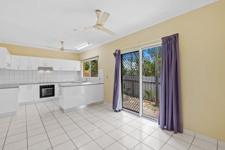 CONVENIENT LIVING, GREAT LOCATION - Photo 4