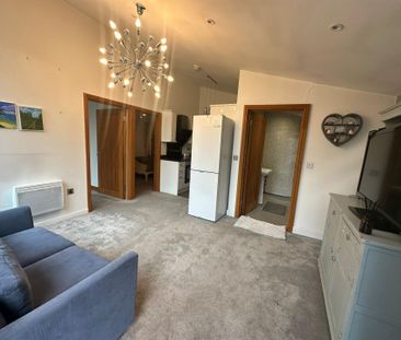 Monton Road, Salford - Photo 2