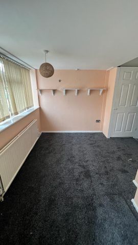 4 bedroom terraced house to rent - Photo 3