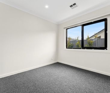 Elegance Meets Functionality in Redstone Estate - Photo 2