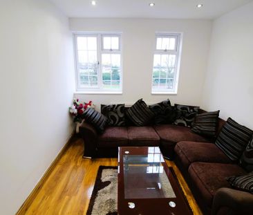 3 bedroom flat to rent - Photo 1