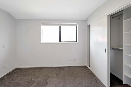 Townhouse Living in Taita - Photo 4