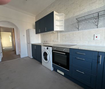 1 bed flat to rent in Hayes Avenue, Bournemouth, BH7 - Photo 3