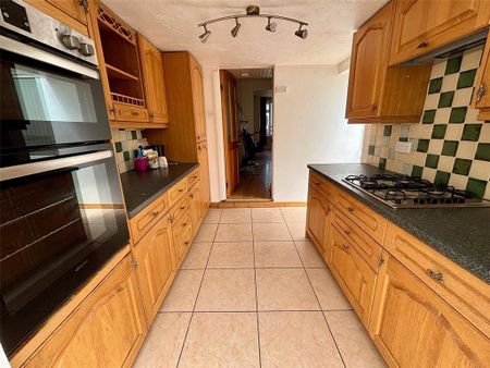 2 bedroom terraced house to rent - Photo 5