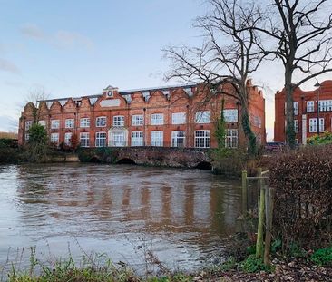 Gresham Park Road, Woking, Surrey, GU22 - Photo 5