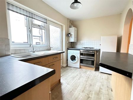 2 bedroom terraced house to rent - Photo 4