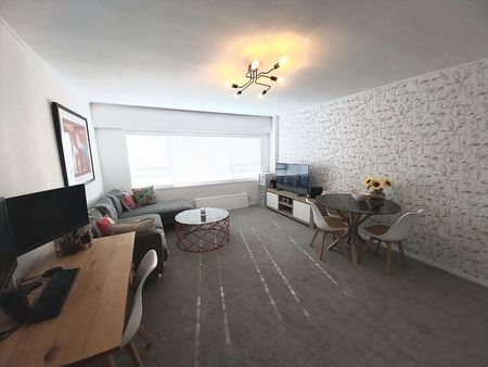Well presented, cosy and central 2 brdm apartment - Photo 4