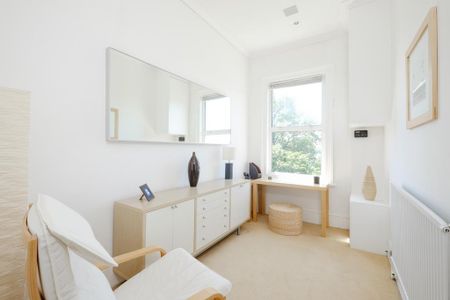 4 bedroom flat to rent - Photo 4