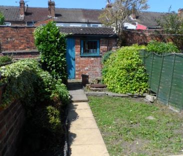 2 bedroom terraced house to rent - Photo 3