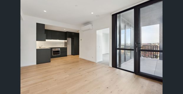 Your Perfect Prahran Pad: Modern 2-Bedroom Apartment - Photo 1