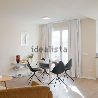 Alquiler de piso en Calle Poeta Muñoz Rojas, 5 - Photo 1