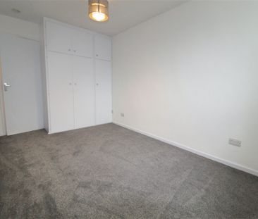1 Bedroom Apartment To Let - Photo 2