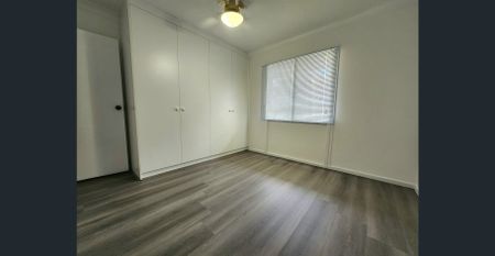 Charming Family Home - Photo 4