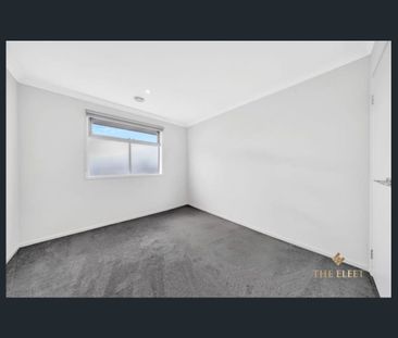 Spacious 4-Bedroom Home with Multiple Living Zones - Photo 5