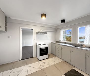 One bedroom unit - Photo 3