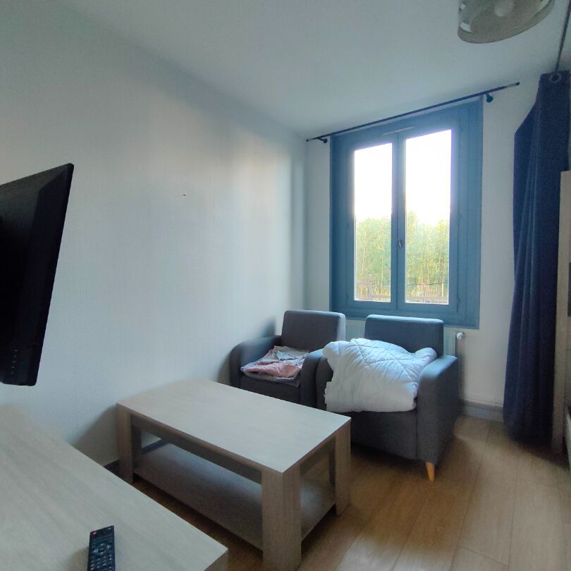 Location Appartement 1 pièce 28m² - Photo 1