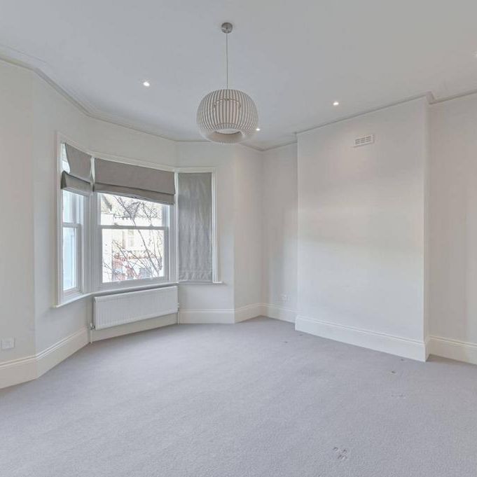 5 bedroom house to rent - Photo 1