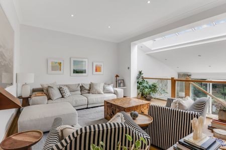 Springfield Road, St John's Wood, London, NW8 0QJ - Photo 2