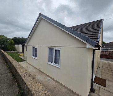 2 bedroom detached bungalow to rent - Photo 4