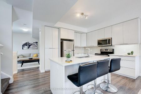 For Lease - 996 West Village Square, London North, Ontario - Photo 5