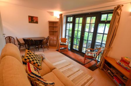 4 bedroom townhouse to rent - Photo 4