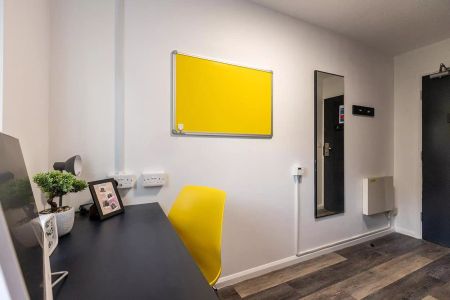 Premium Ensuite - Photo 3