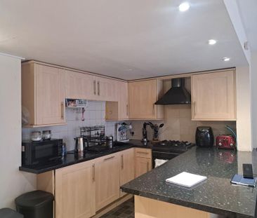 2 bedroom ground floor maisonette to rent - Photo 4