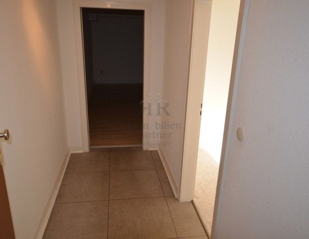 Ein helles und sehr außergewöhnliches Apartment im Souterrain!! - Photo 1