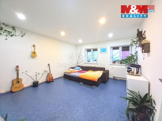 Pronájem bytu 2+1 73 m² - Fotografie 1
