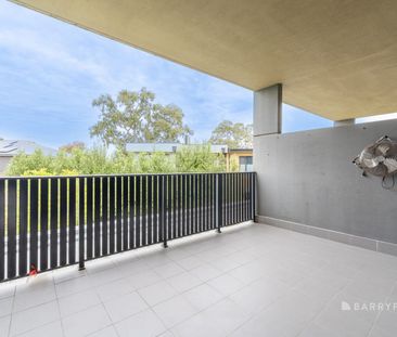 Modern Apartment Living in Prime Epping Location - Photo 5