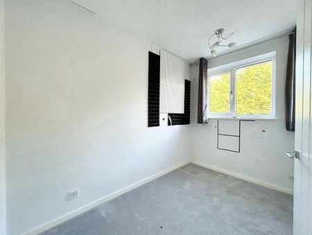 4 bedroom terraced house to rent - Photo 3