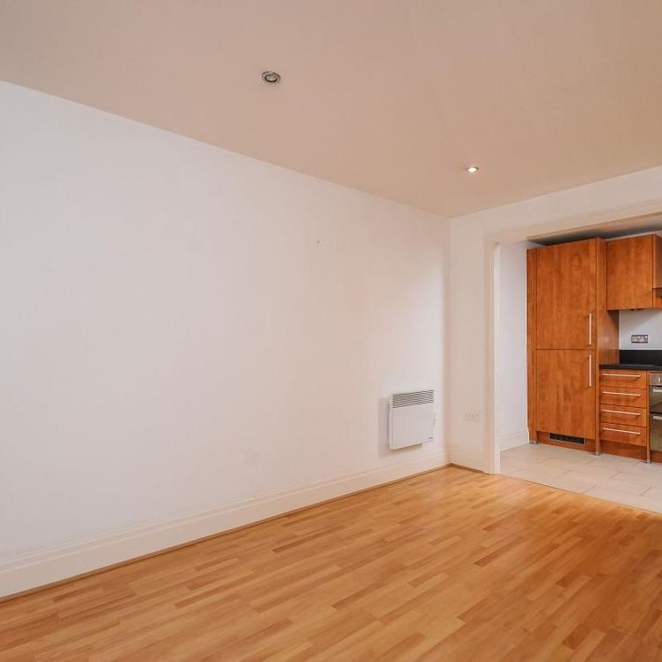 Seven Kings Way, Kingston Upon Thames KT2 - Photo 1