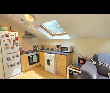 2 Bed Flat, Commercial Road, LS5 - Photo 5