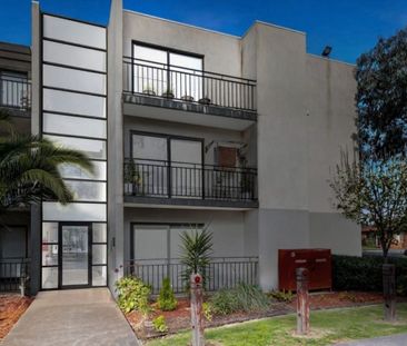 Prime Location - Photo 1