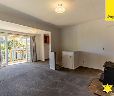 A Peaceful Retreat in the Heart of Huia - Photo 2