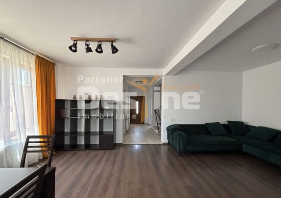 Oferim spre PRIMA inchiere 1/2 duplex renovat complet. - Photo 1
