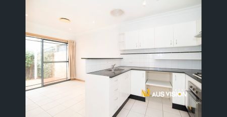 3 Bedroom Villa in a Quiet and Convenient Location - Photo 5