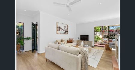 Light-Filled Villa in Premium Western Suburbs Location - Photo 3