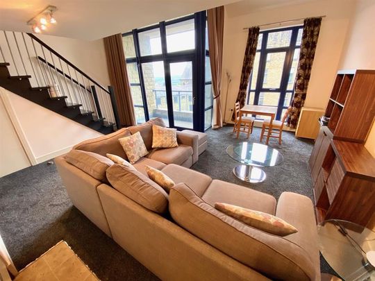 Equilibrium, Huddersfield, Lindley - Photo 1