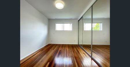 Ideally Positioned Two Bedroom Apartment - Photo 2