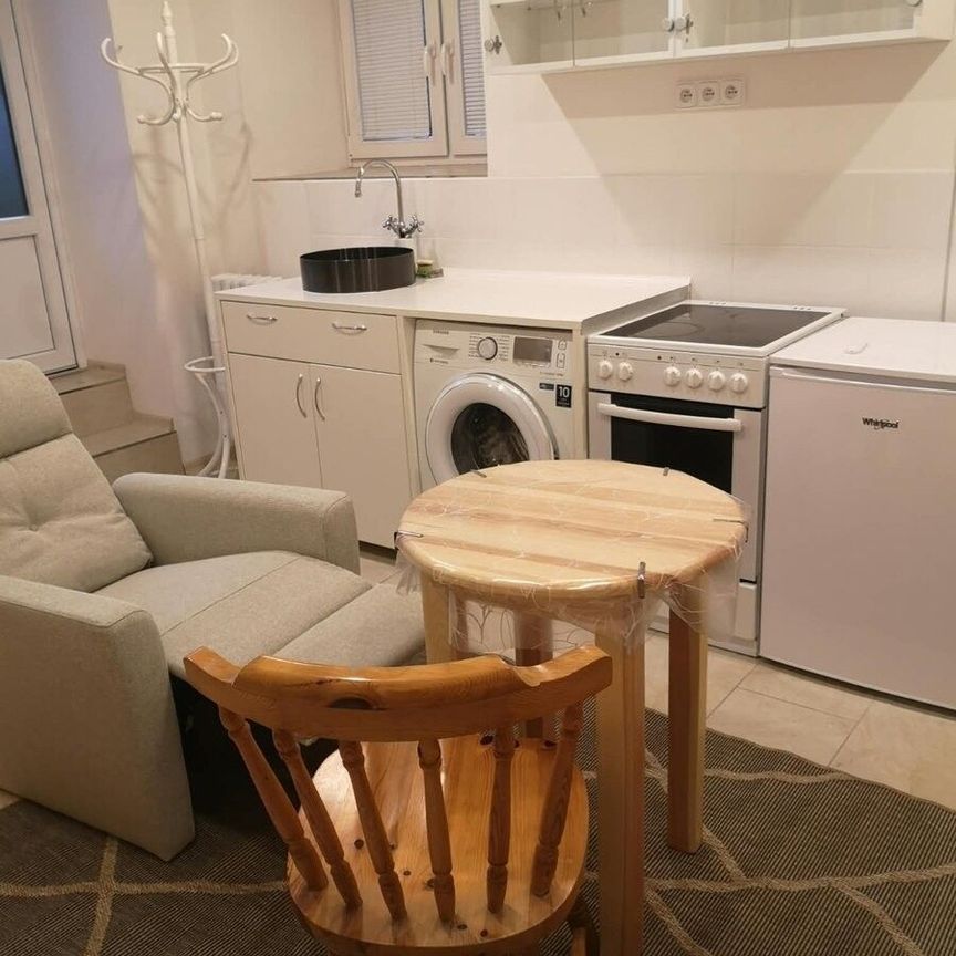 Pronájem bytu 1+kk • 22 m² bez realitkyBrněnská, Blansko - Blansko, Jihomoravský kraj - Photo 1